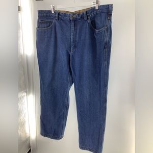 Duluth Trading Co. Jeans Men’s 42” X 28” medium wash boot cut EUC.